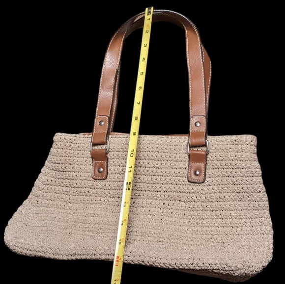 Woven Textured Tan & Brown Purse Handbag with Pockets - Picture 14 of 15